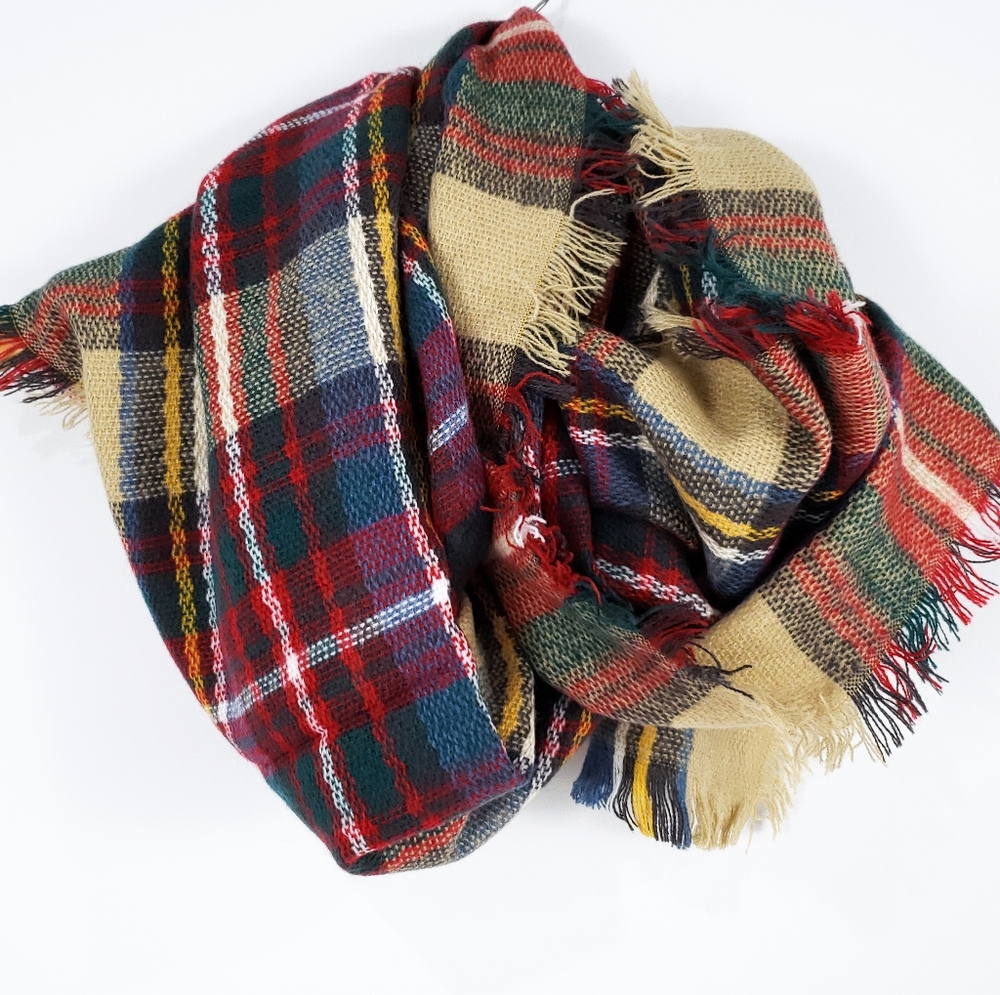 Fireside Plaid Scarf (Tan)